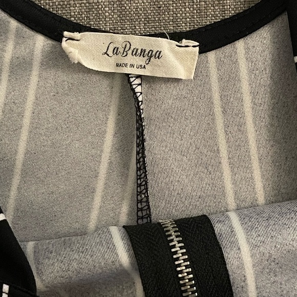 Black and. White pants size medium - Picture 3 of 3